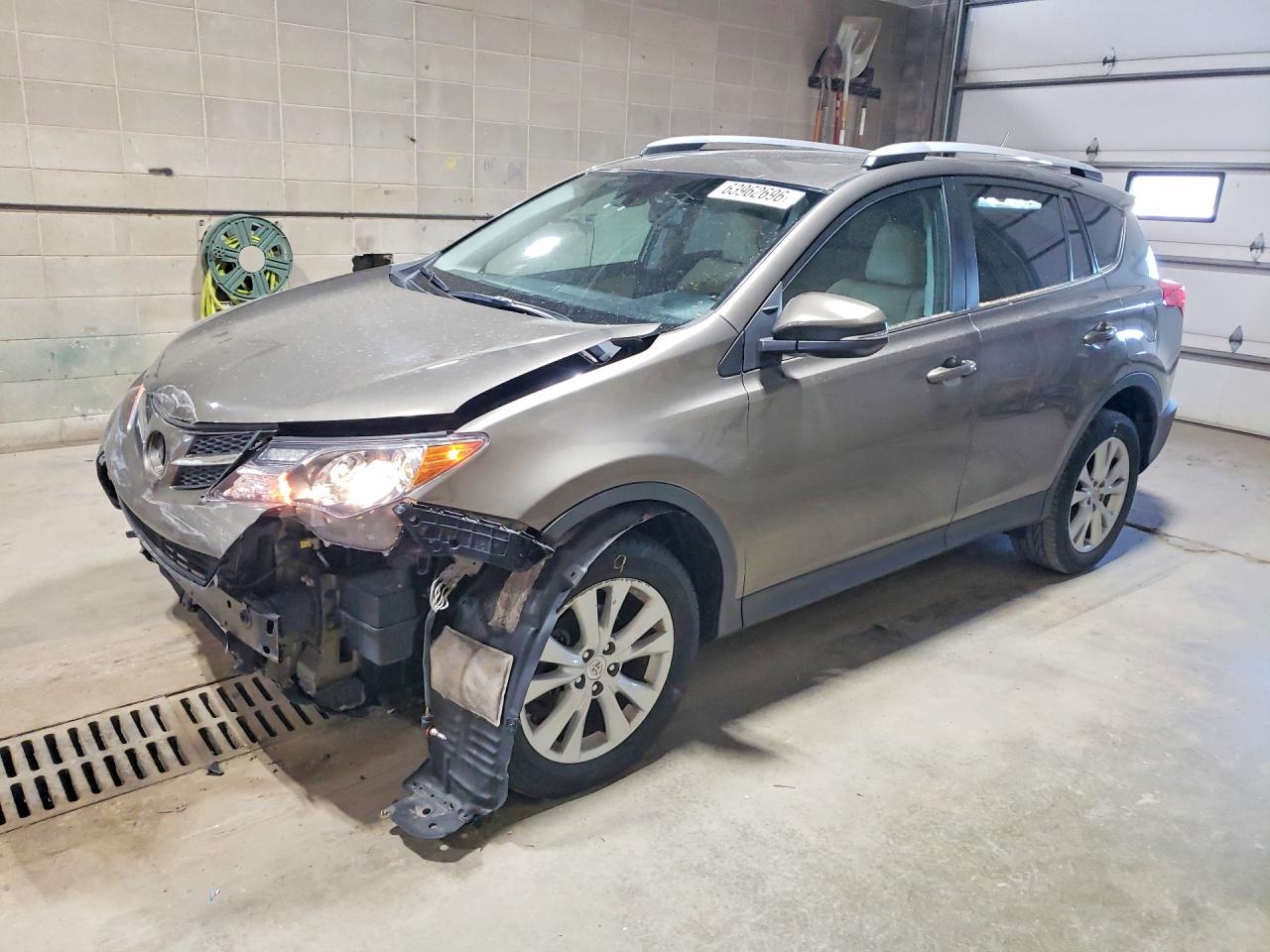 2T3DFREV7EW218206 · 2014 TOYOTA RAV4