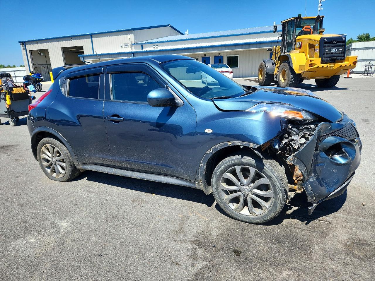 JN8AF5MV6BT013914 · 2011 NISSAN JUKE · 4/12