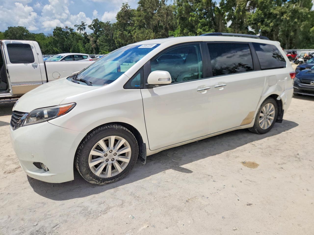 5TDDK3DCXFS097148 · 2015 TOYOTA SIENNA