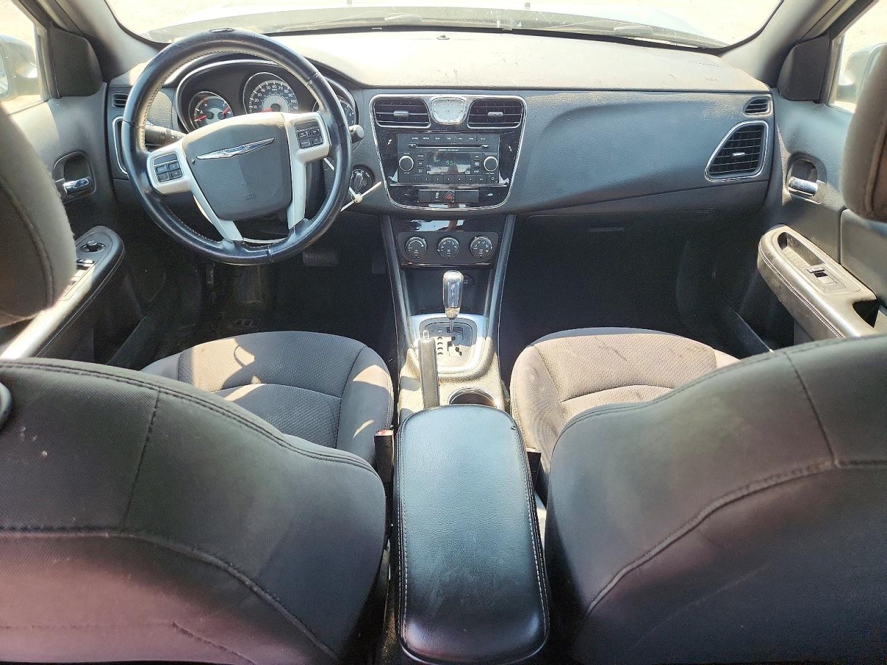 1C3CCBBB0DN764958 · 2013 CHRYSLER 200 · 8/12
