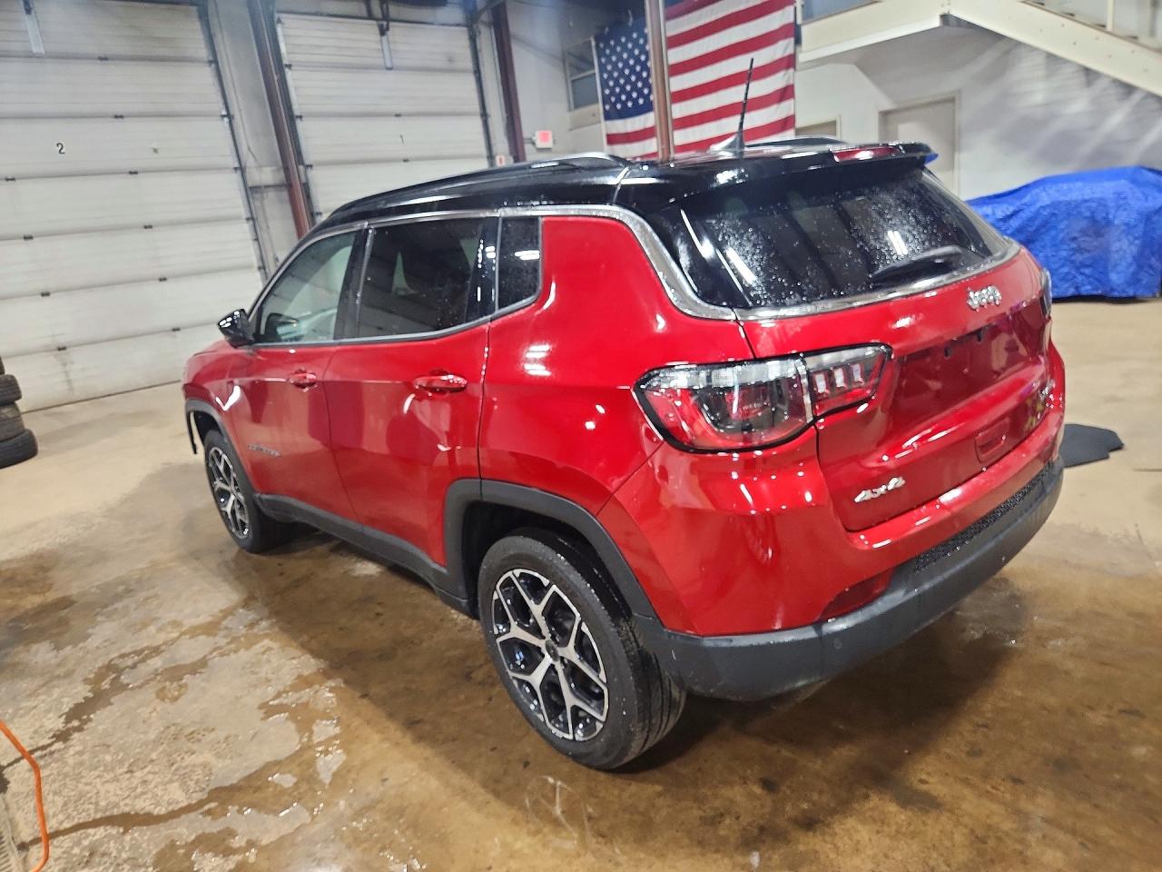 3C4NJDCN0ST565128 · 2025 JEEP COMPASS · 2/13