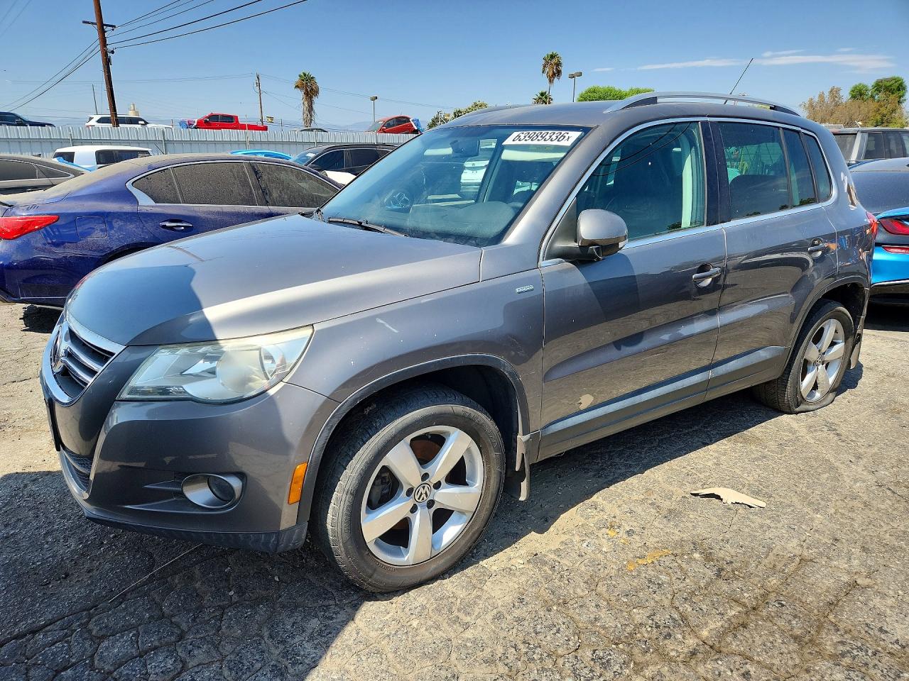 WVGAV9AX6AW518792 · 2010 VOLKSWAGEN TIGUAN