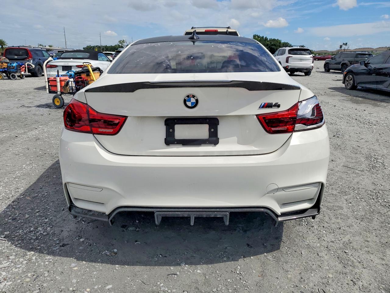 WBS3R9C59FK333107 · 2015 BMW M4 · 6/13