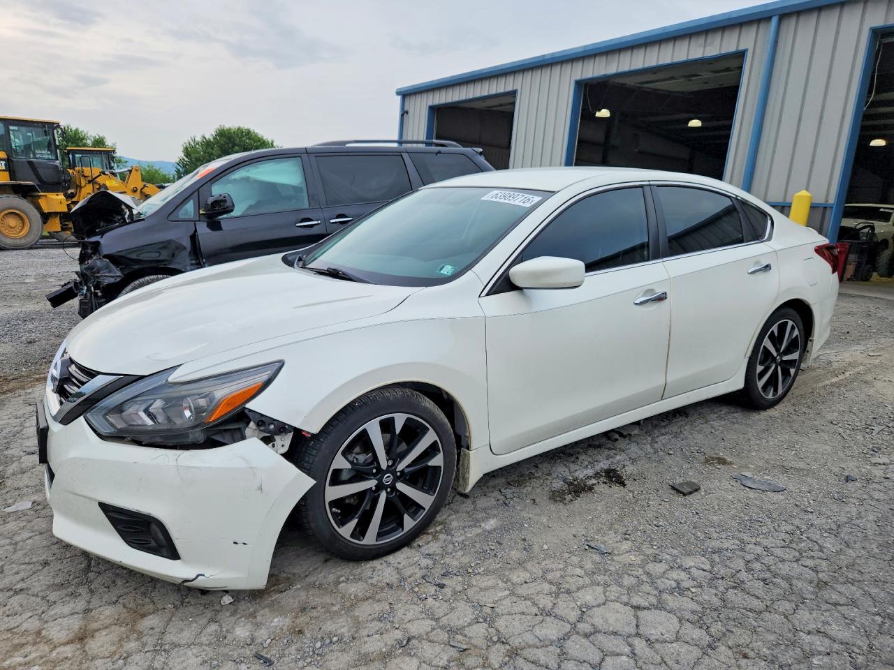 1N4AL3AP0JC140564 · 2018 NISSAN ALTIMA
