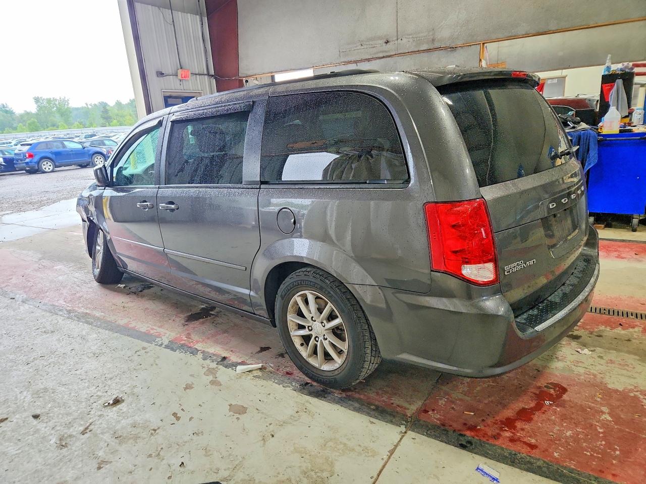 2C4RDGCG2GR274832 · 2016 DODGE GRAND CARAVAN · 2/13