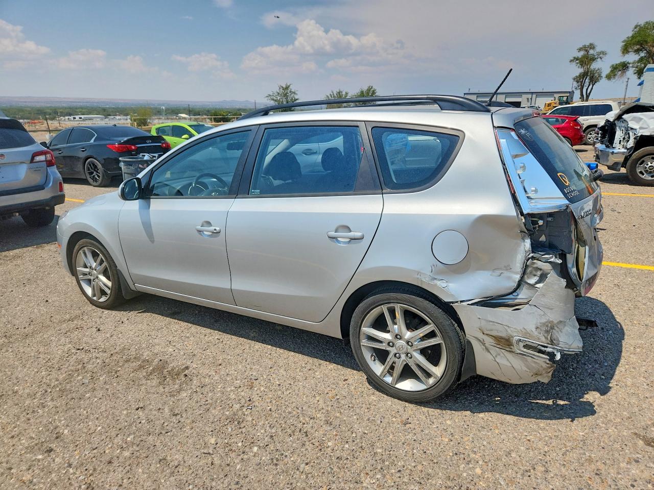 KMHDC8AE0AU064465 · 2010 HYUNDAI ELANTRA TOURING · 2/12