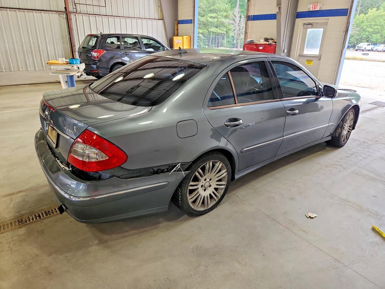 WDBUF87X08B240083 · 2008 MERCEDES-BENZ E · 3/13