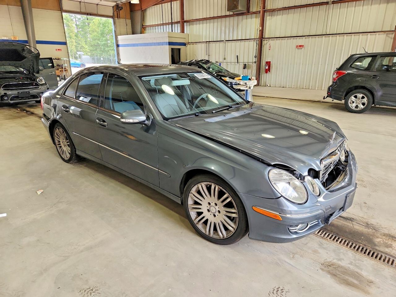 WDBUF87X08B240083 · 2008 MERCEDES-BENZ E · 4/13