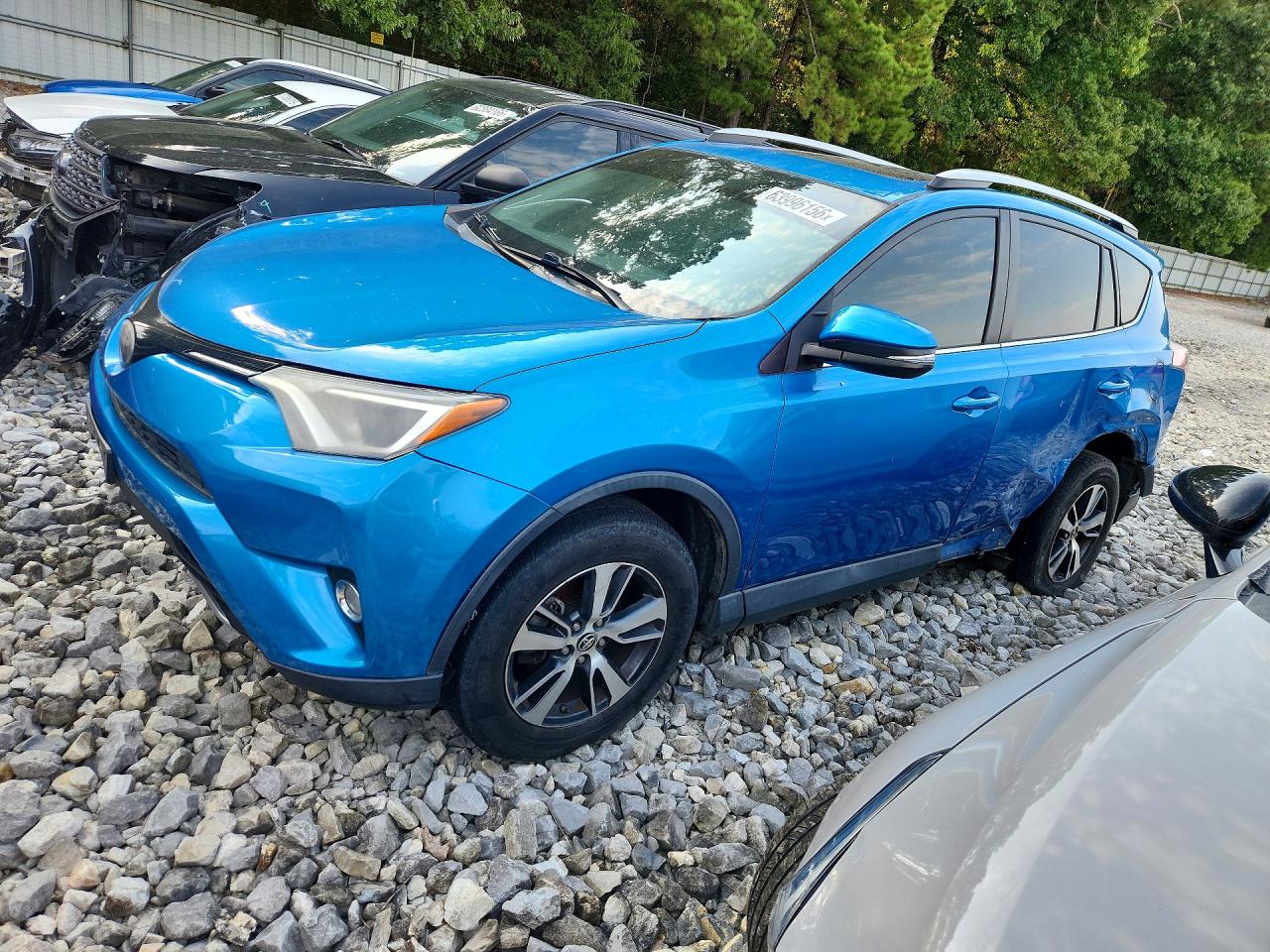 2T3RFREV0JW702332 · 2018 TOYOTA RAV4 ADVENTURE