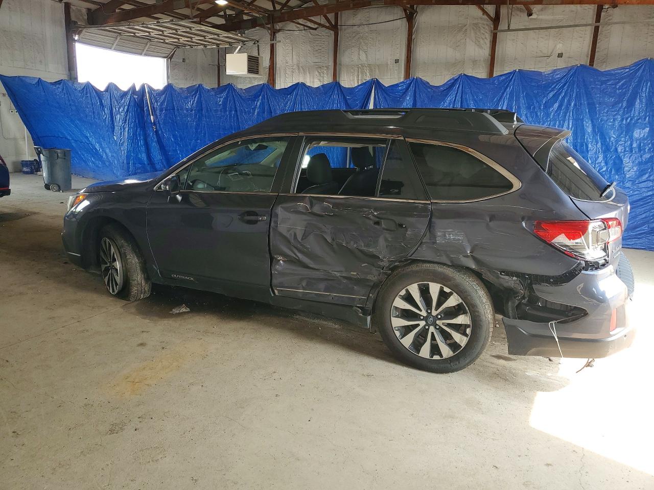 4S4BSANCXH3330911 · 2017 SUBARU OUTBACK · 2/13