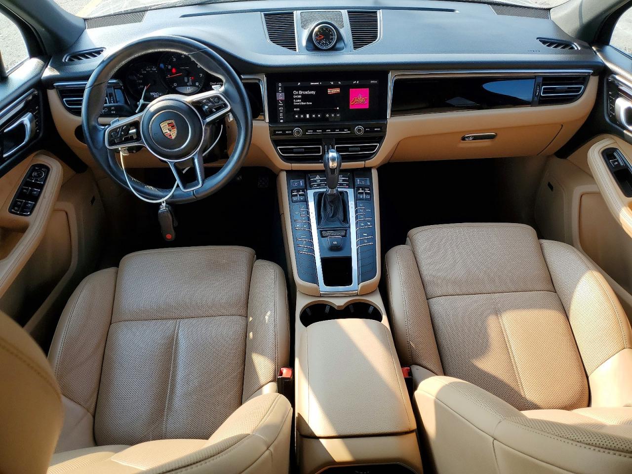 WP1AA2A59LLB15169 · 2020 PORSCHE MACAN · 8/14