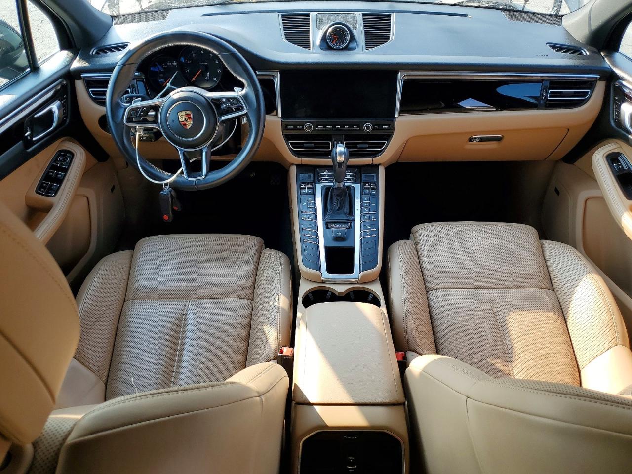 WP1AA2A59LLB15169 · 2020 PORSCHE MACAN · 10/14