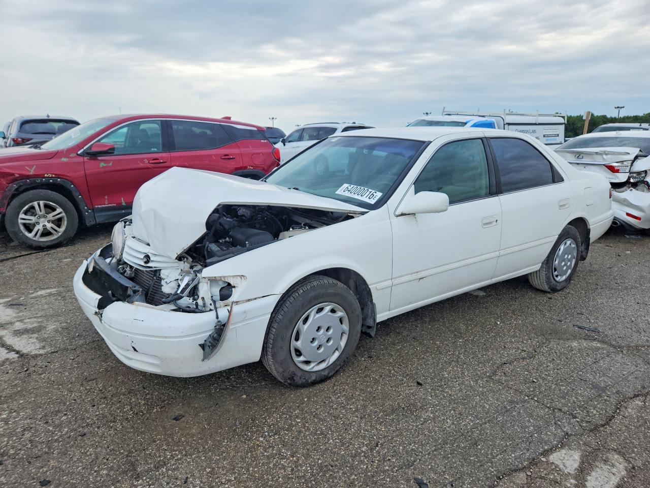 4T1BG22K9VU812925 · 1997 TOYOTA CAMRY