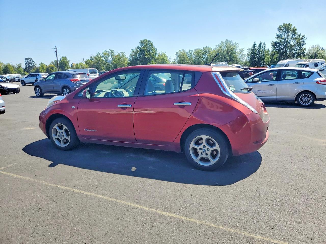 JN1AZ0CPXBT002328 · 2011 NISSAN LEAF · 2/12