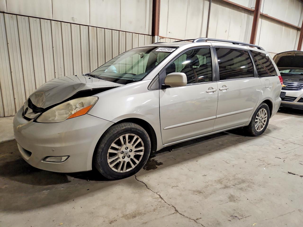 5TDYK4CC1AS327046 · 2010 TOYOTA SIENNA