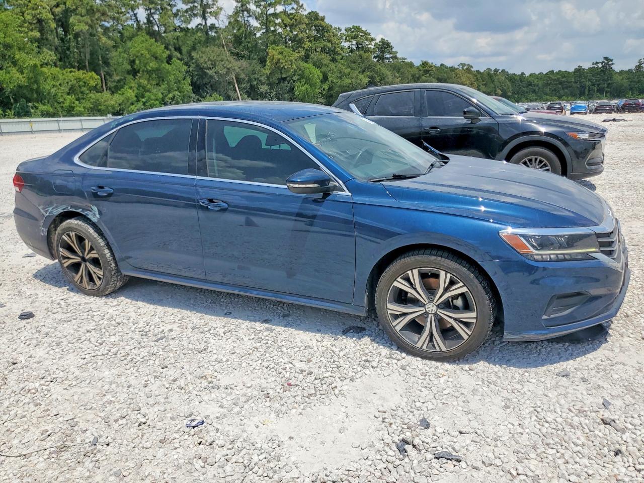 1VWSA7A37NC005044 · 2022 VOLKSWAGEN PASSAT · 4/12