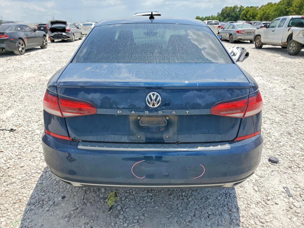 1VWSA7A37NC005044 · 2022 VOLKSWAGEN PASSAT · 6/12