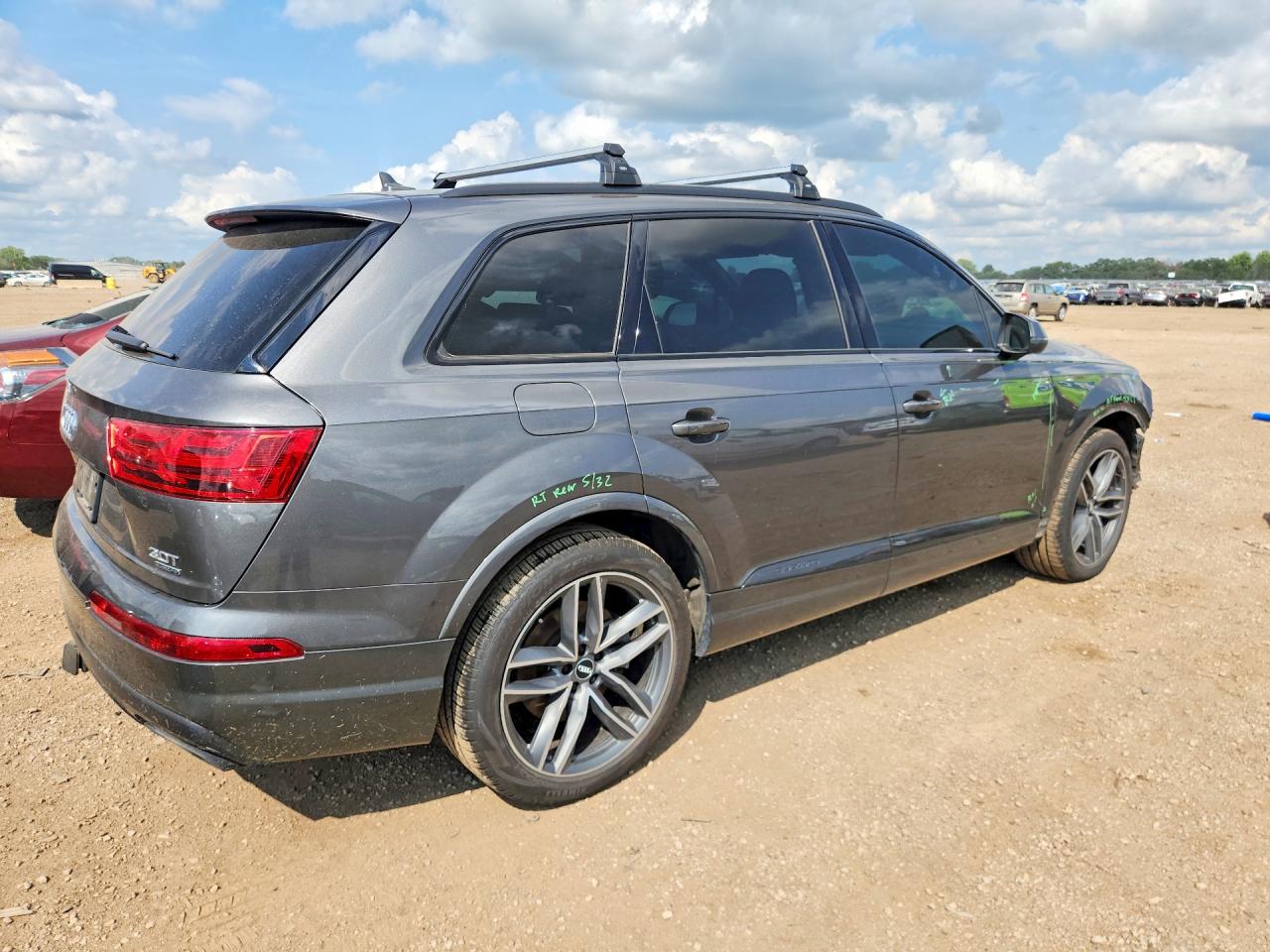 WA1VABF78JD034064 · 2018 AUDI Q7 · 3/13
