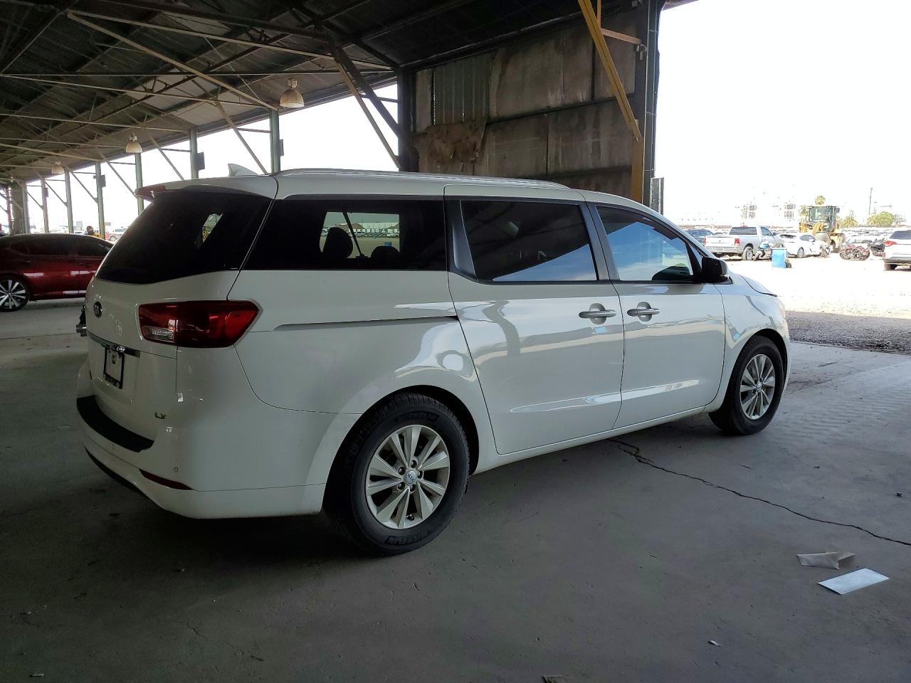 KNDMB5C11G6090845 · 2016 KIA SEDONA · 3/13