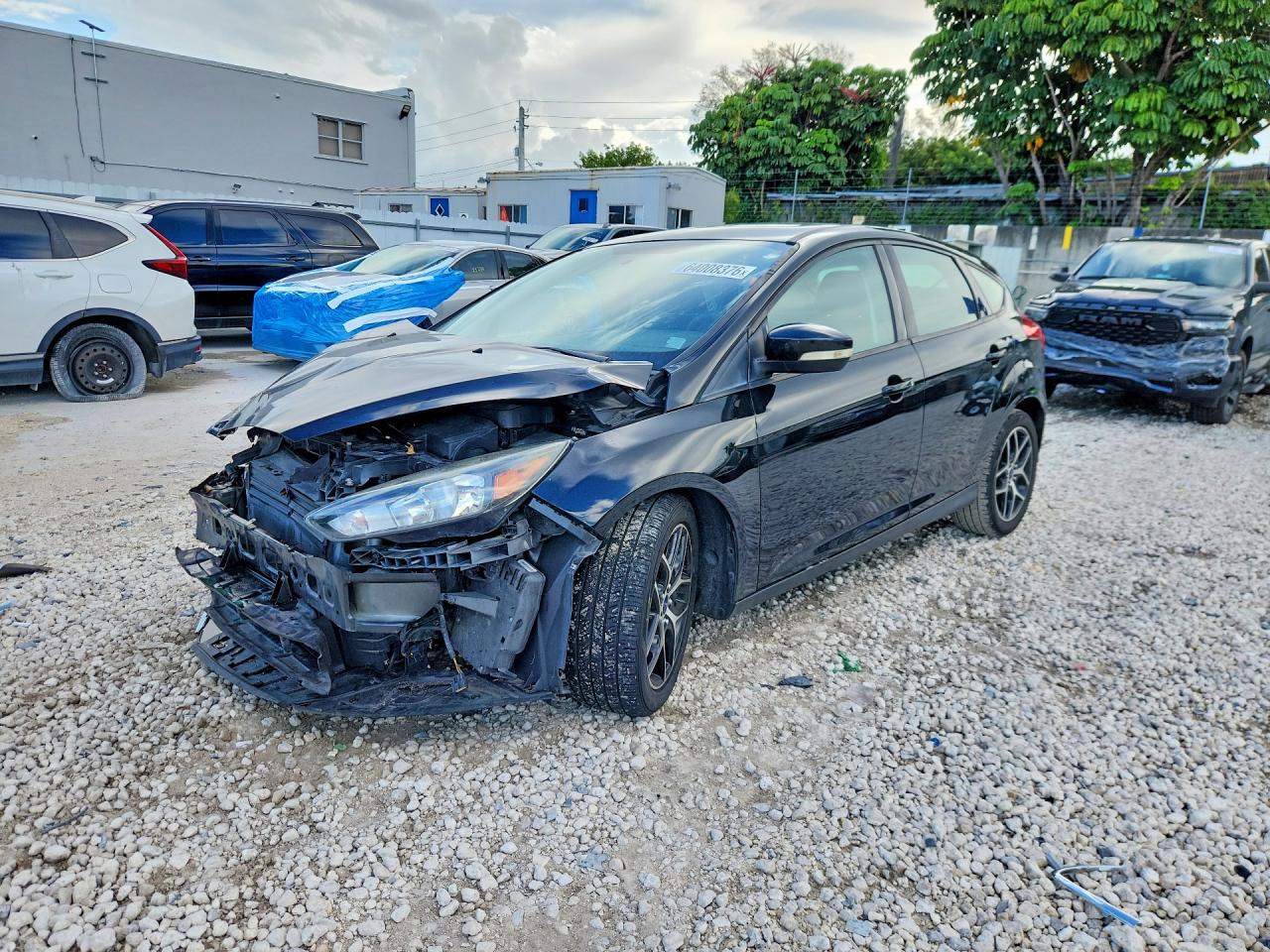 1FADP3M28JL265863 · 2018 FORD FOCUS