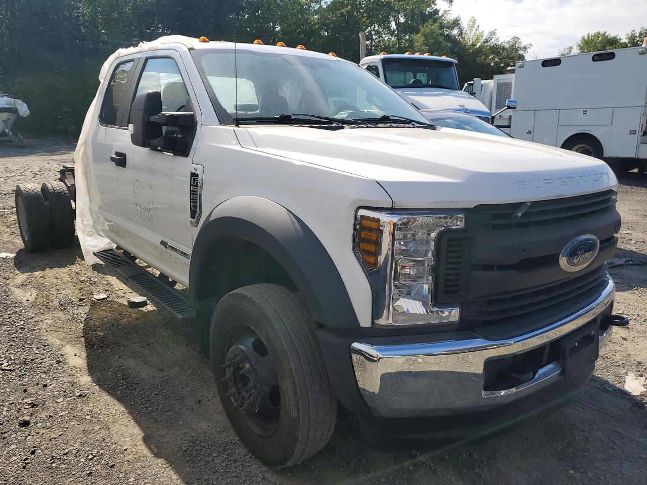 1FD0X5HTXJEC14582 · 2018 FORD F550 · 4/13