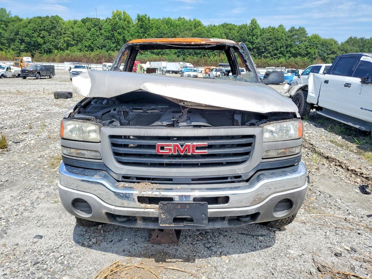 1GTHK24U36E157572 · 2006 GMC SIERRA · 5/12