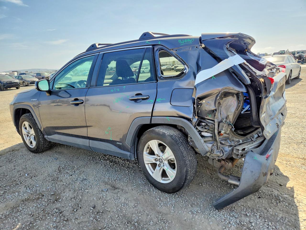 2T3RWRFV0LW051513 · 2020 TOYOTA RAV4 HYBRID · 2/13