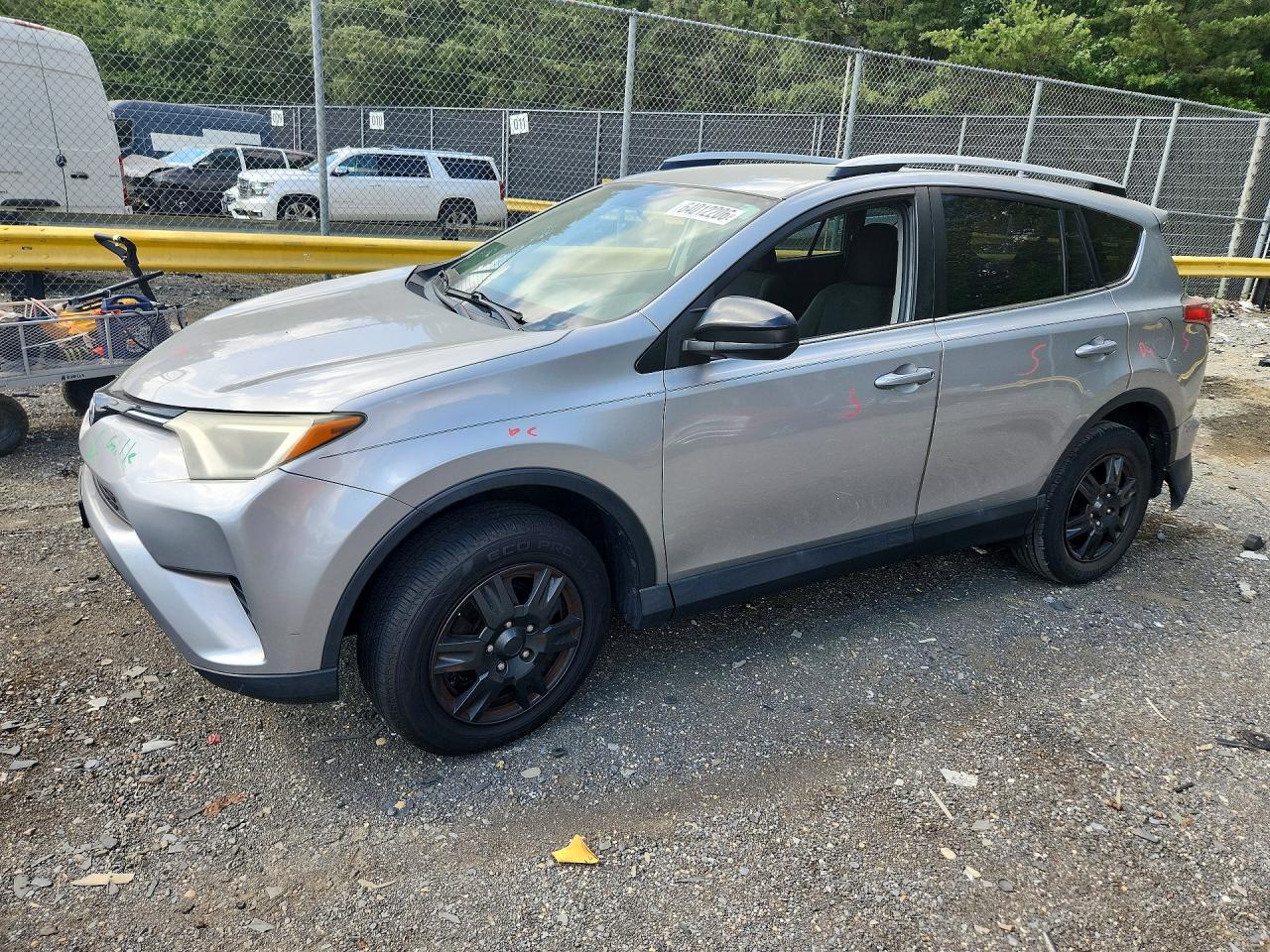 2T3ZFREV2GW268830 · 2016 TOYOTA RAV4