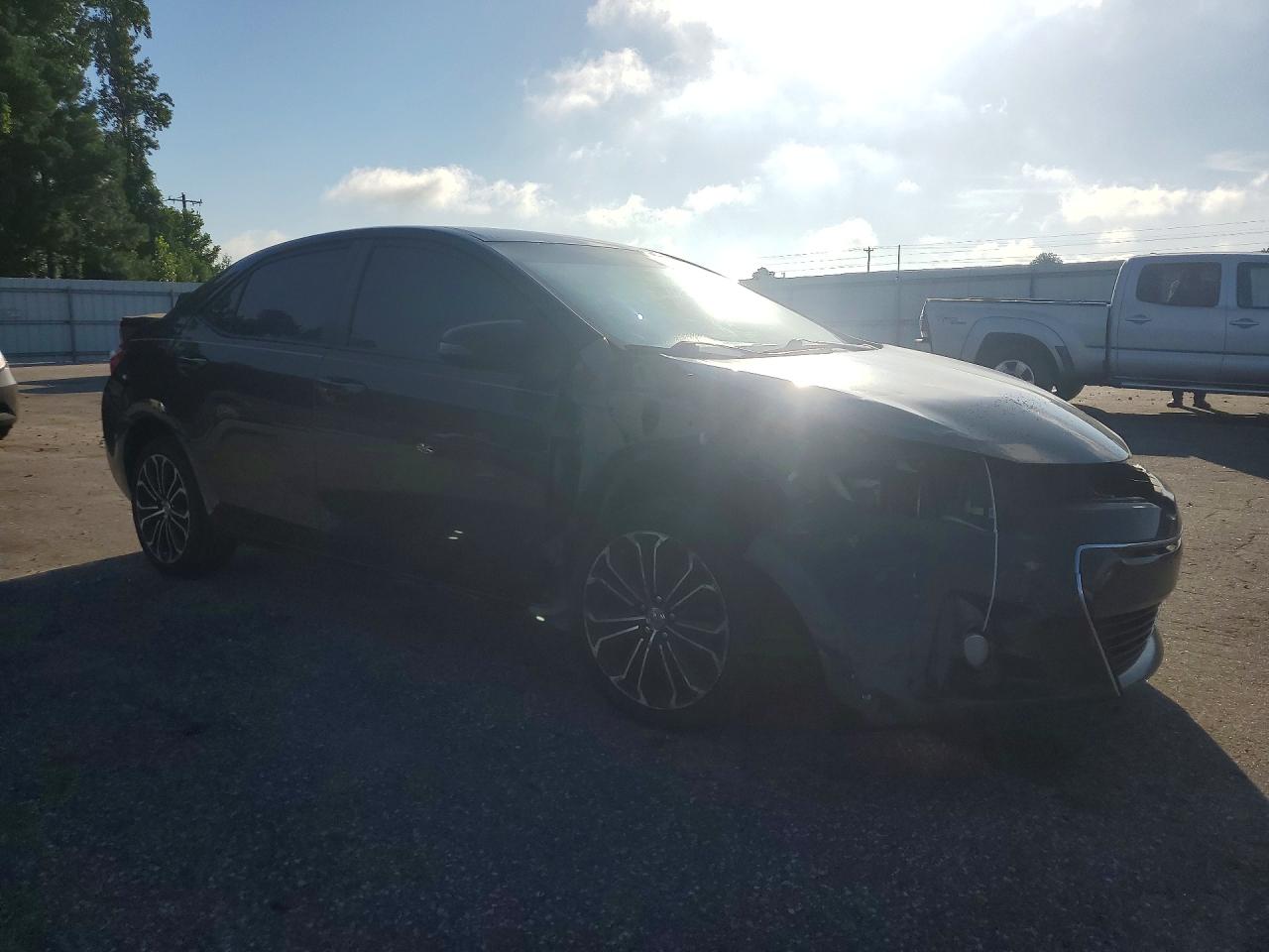2T1BURHE6FC249774 · 2015 TOYOTA COROLLA · 4/12