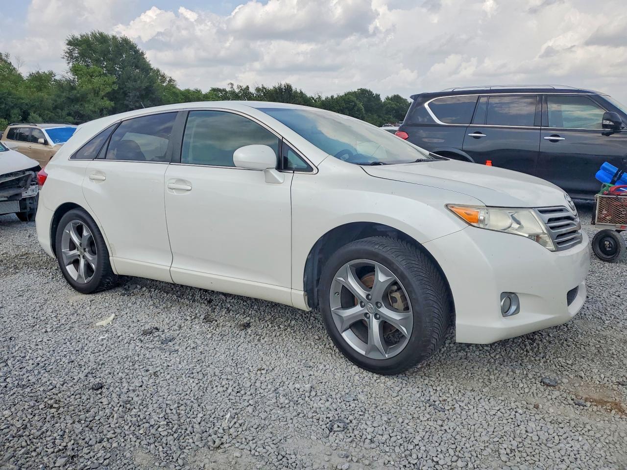 4T3ZK3BBXAU032338 · 2010 TOYOTA VENZA · 4/13