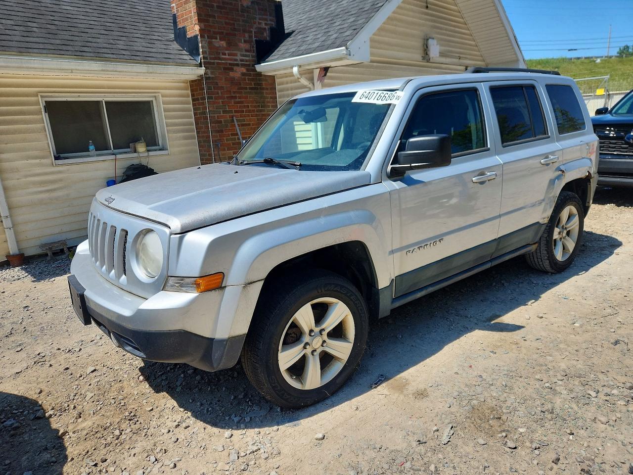 1J4NF1GB6BD275881 · 2011 JEEP PATRIOT