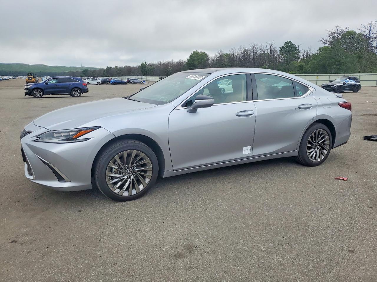 58AFZ1B13RU180452 · 2024 LEXUS ES 350