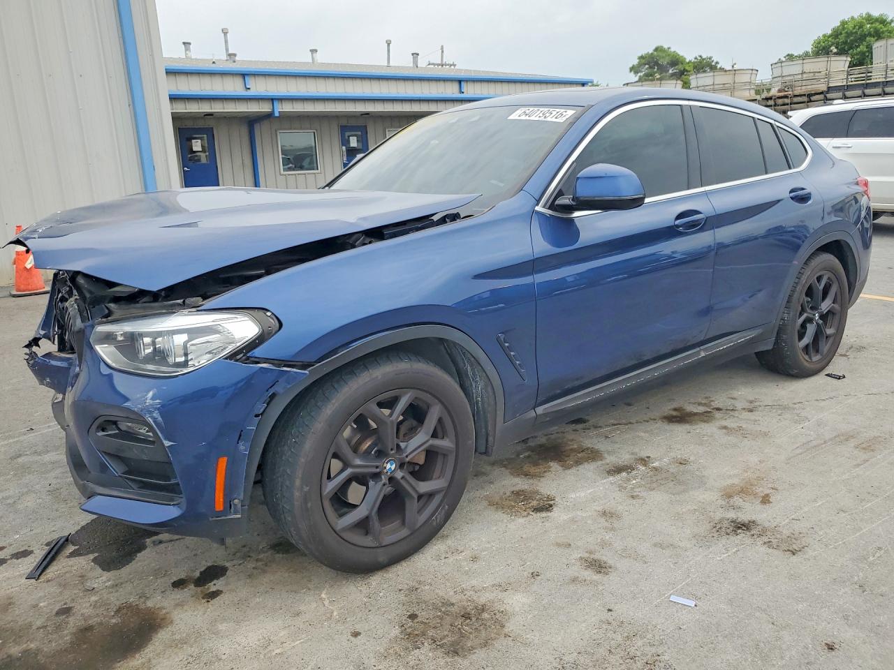 5UX2V1C05M9H10428 · 2021 BMW X4