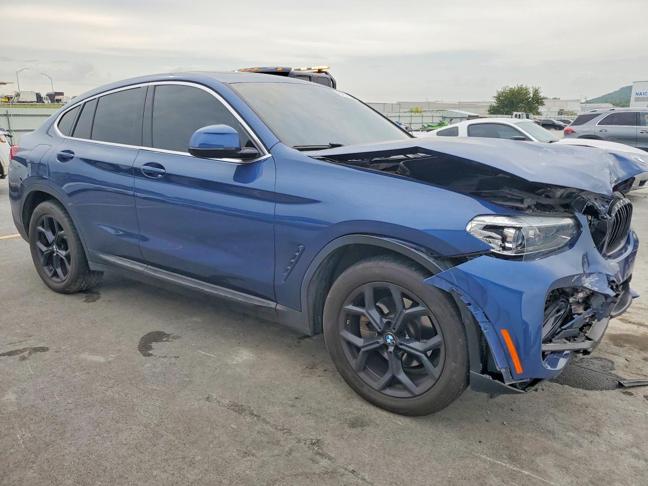 5UX2V1C05M9H10428 · 2021 BMW X4 · 4/14