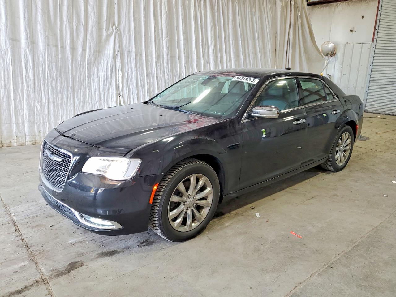 2C3CCAKG6KH542839 · 2019 CHRYSLER 300