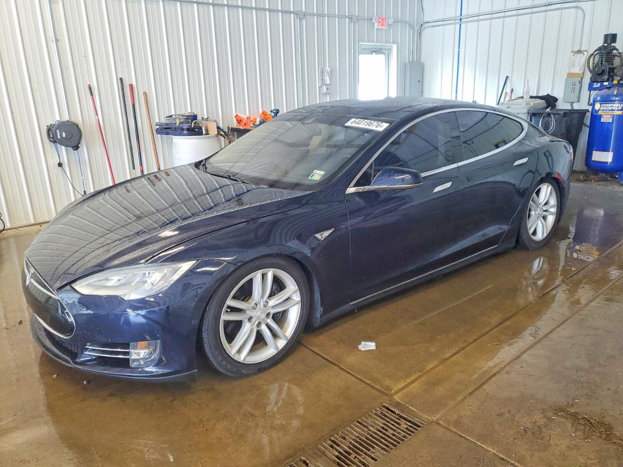 5YJSA1H20FF081593 · 2015 TESLA MODEL S
