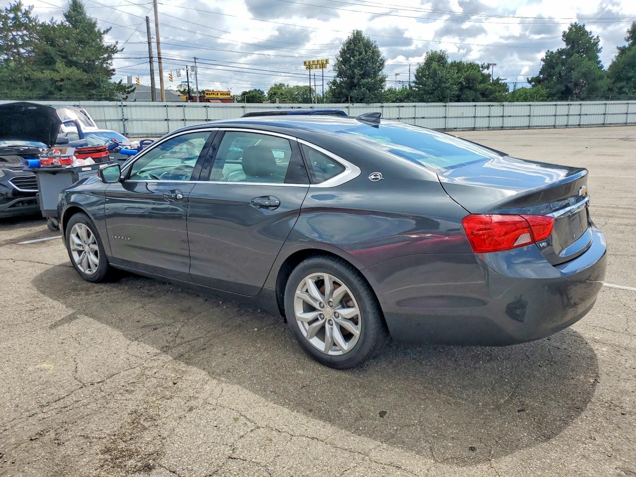 2G1105S32J9178050 · 2018 CHEVROLET IMPALA · 2/12