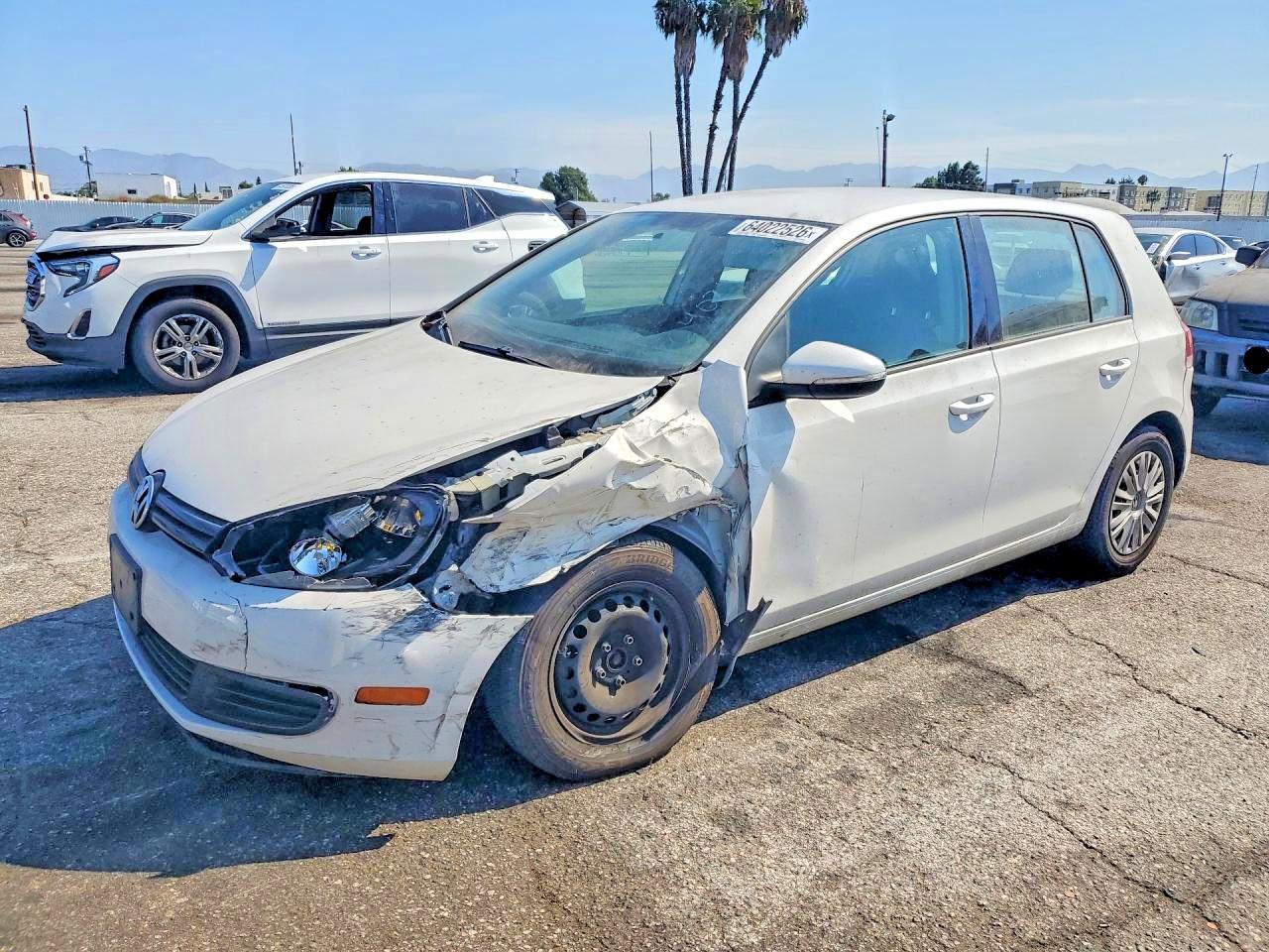 WVWDB7AJ5EW002083 · 2014 VOLKSWAGEN GOLF