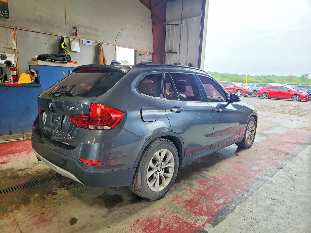 WBAVL1C54DVR83099 · 2013 BMW X1 · 3/13