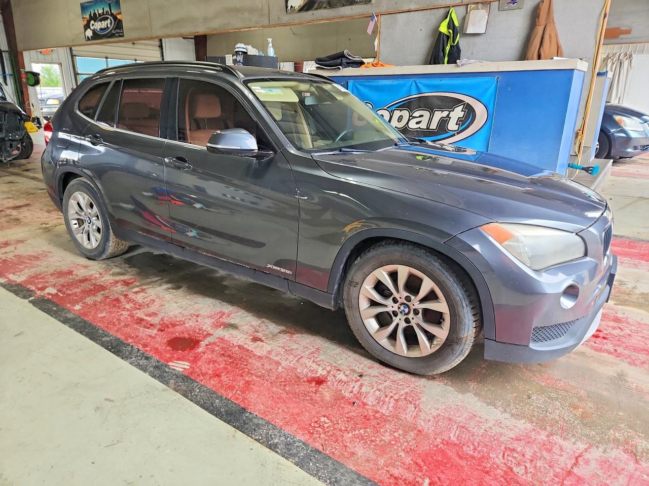 WBAVL1C54DVR83099 · 2013 BMW X1 · 4/13