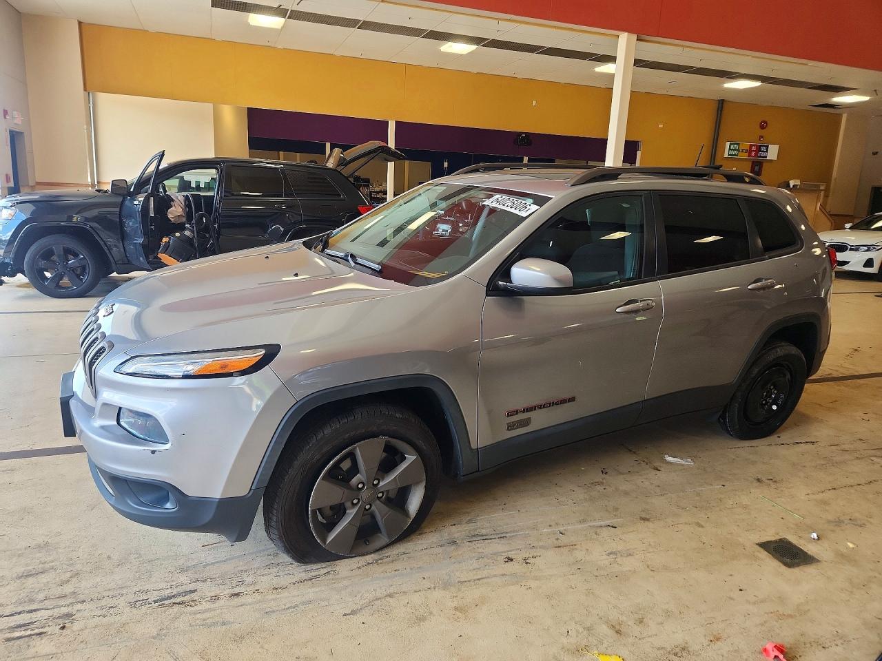 1C4PJMCB4GW300244 · 2016 JEEP CHEROKEE
