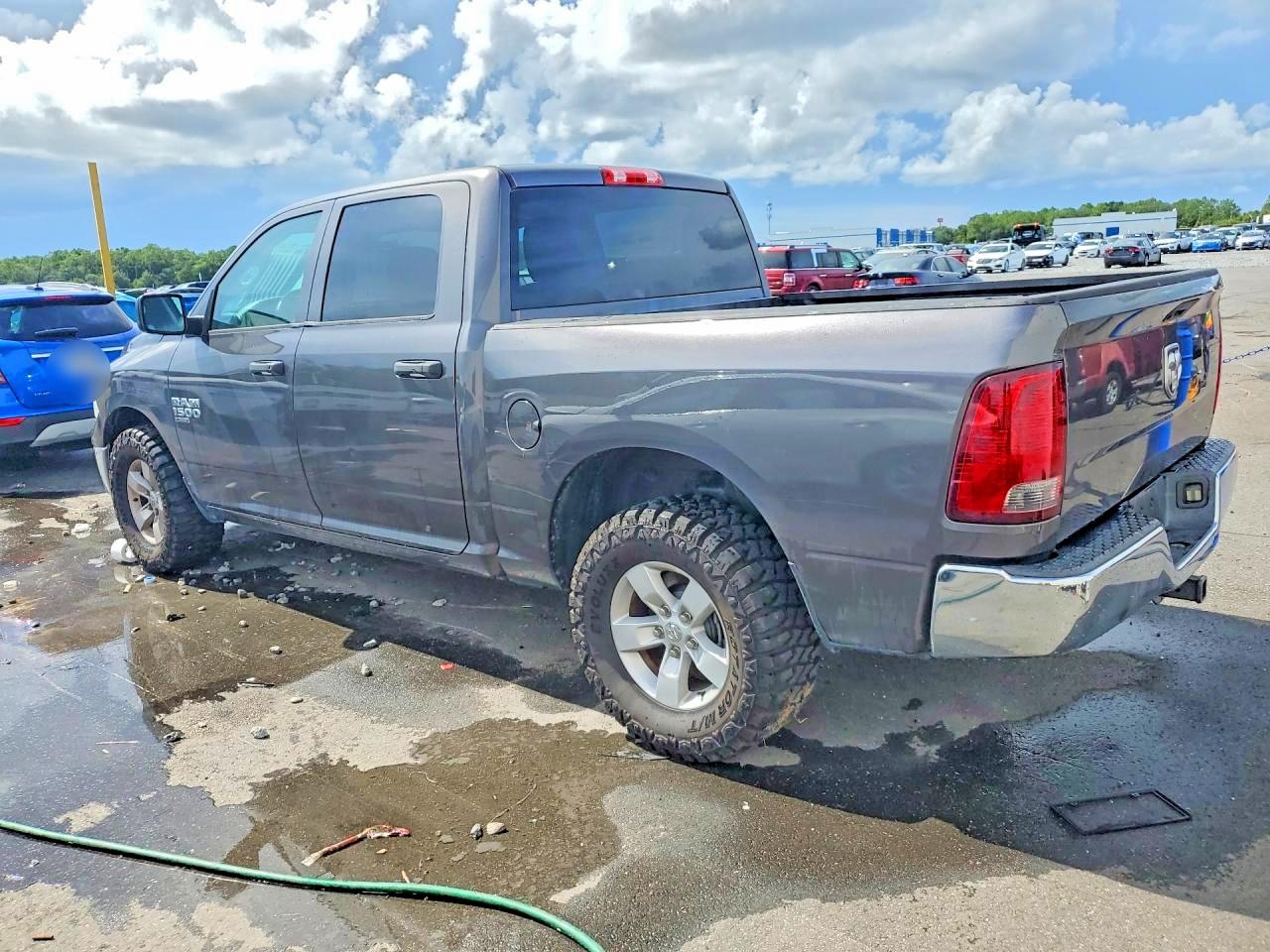 3C6RR6KG1MG595329 · 2021 RAM 1500 CLASSIC · 2/12