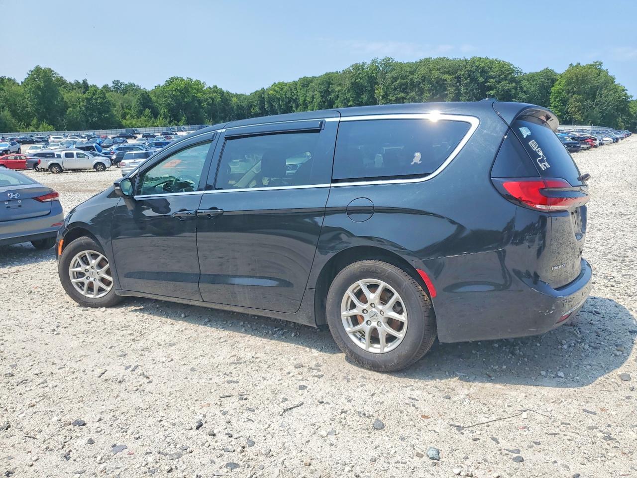 2C4RC1BG4PR532673 · 2023 CHRYSLER PACIFICA · 2/13