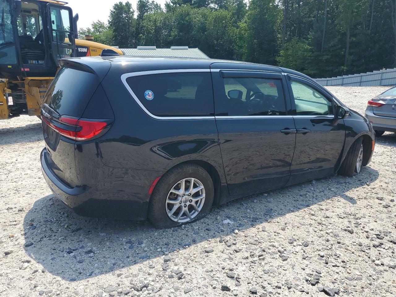 2C4RC1BG4PR532673 · 2023 CHRYSLER PACIFICA · 3/13