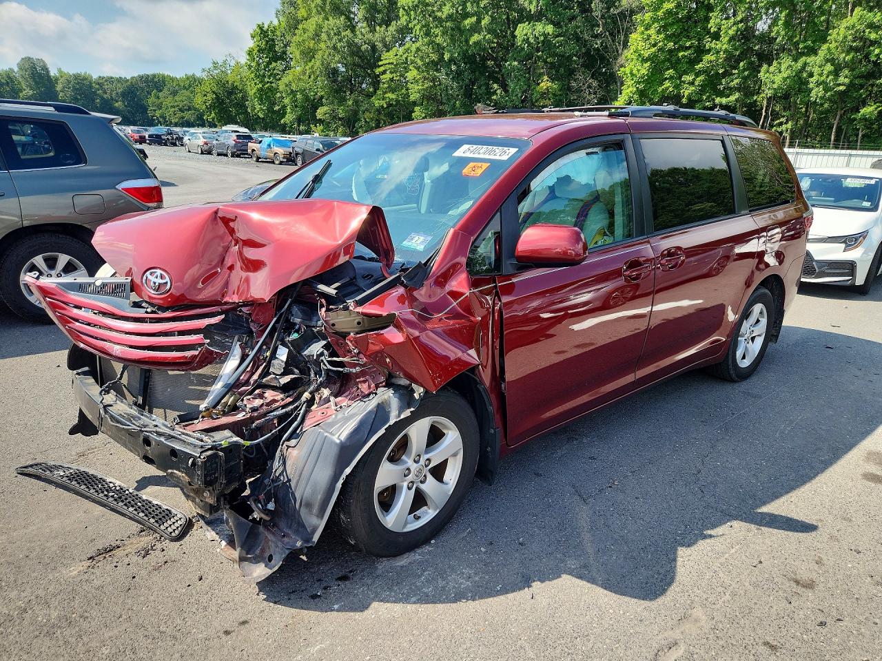 5TDKZ3DC7HS849331 · 2017 TOYOTA SIENNA