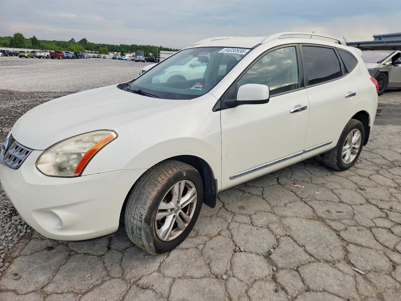 JN8AS5MT5CW302311 · 2012 NISSAN ROGUE