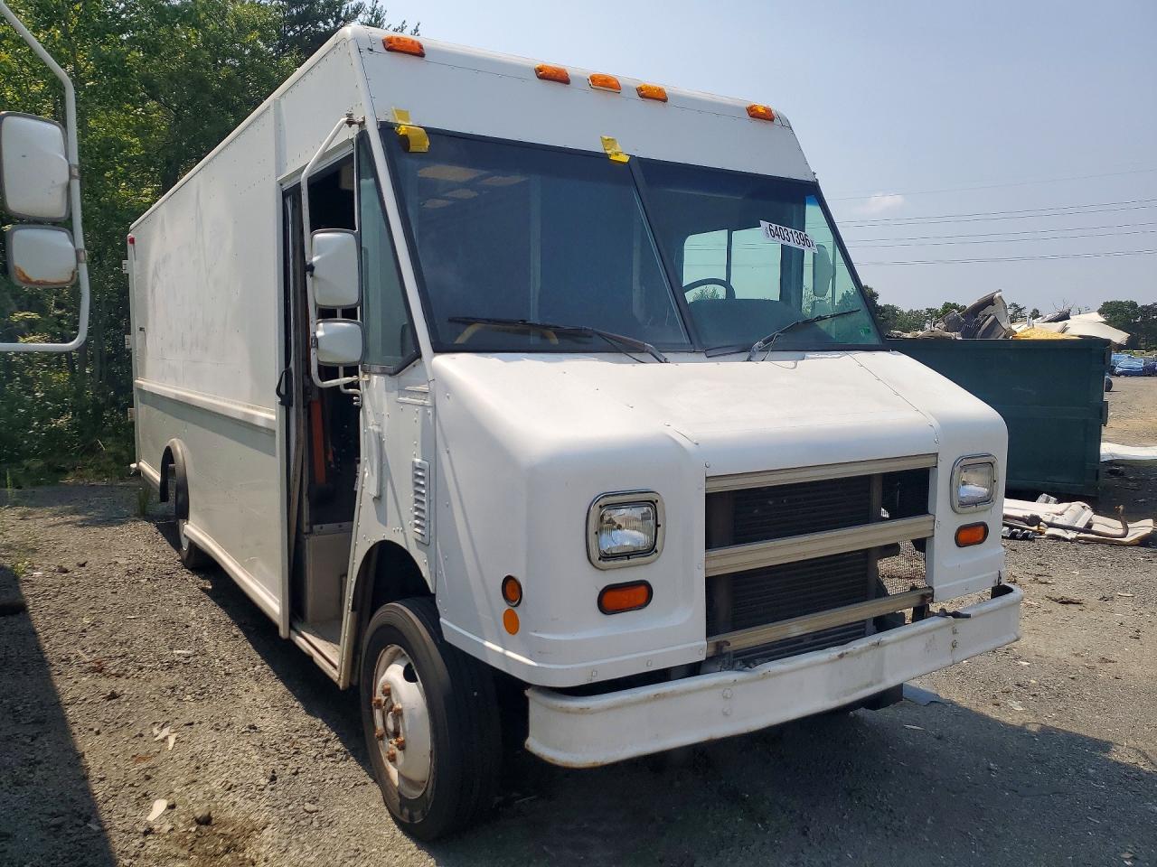 4UZAANCP34CM43380 · 2004 FREIGHTLINER MT45 CHASSIS · 4/13