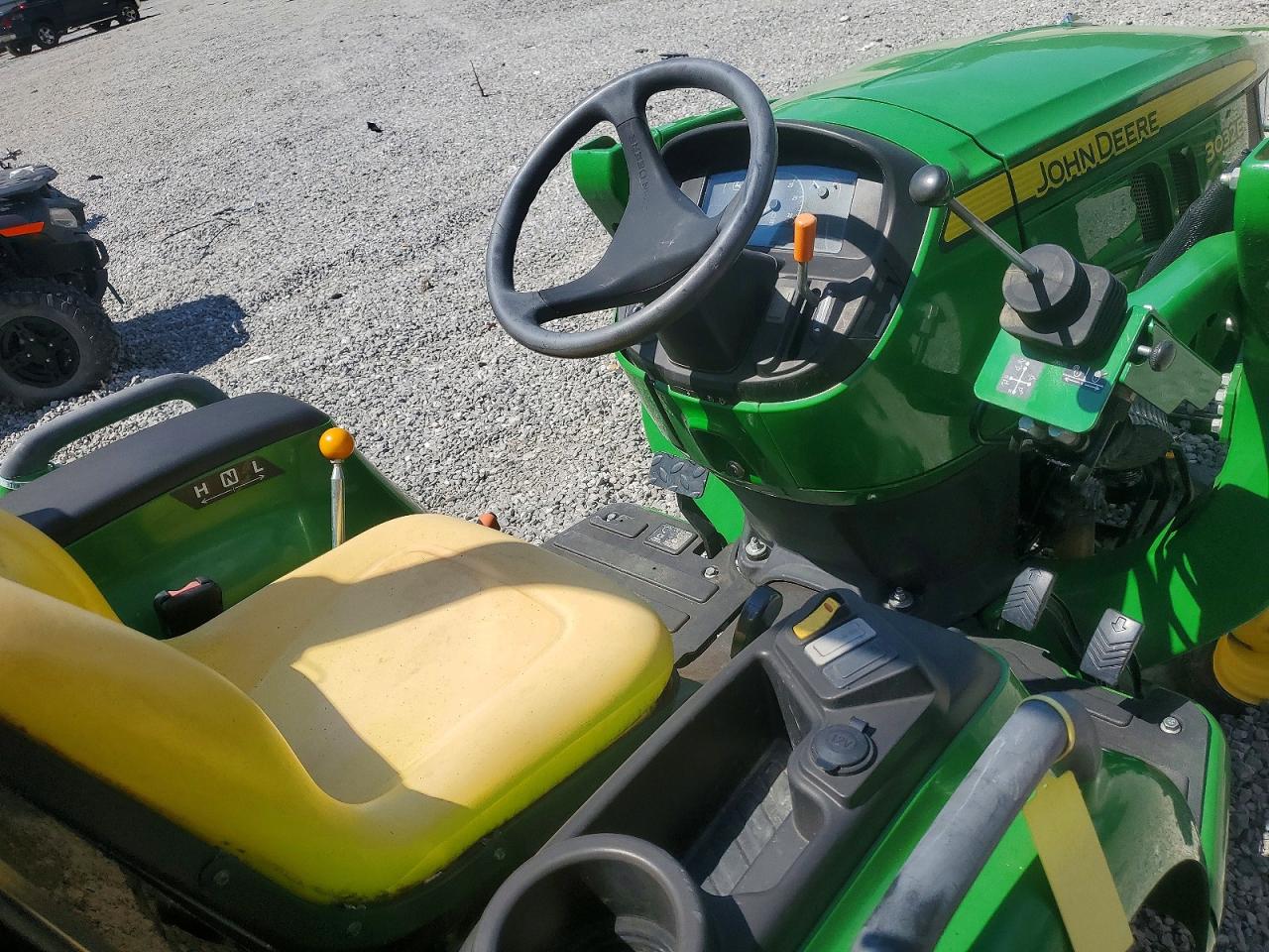 1LV3032EHJJ124130 · 2018 JOHN DEERE 3032E · 6/10