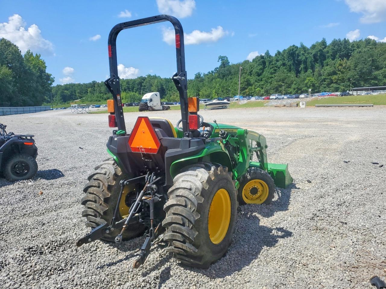 1LV3032EHJJ124130 · 2018 JOHN DEERE 3032E · 4/10