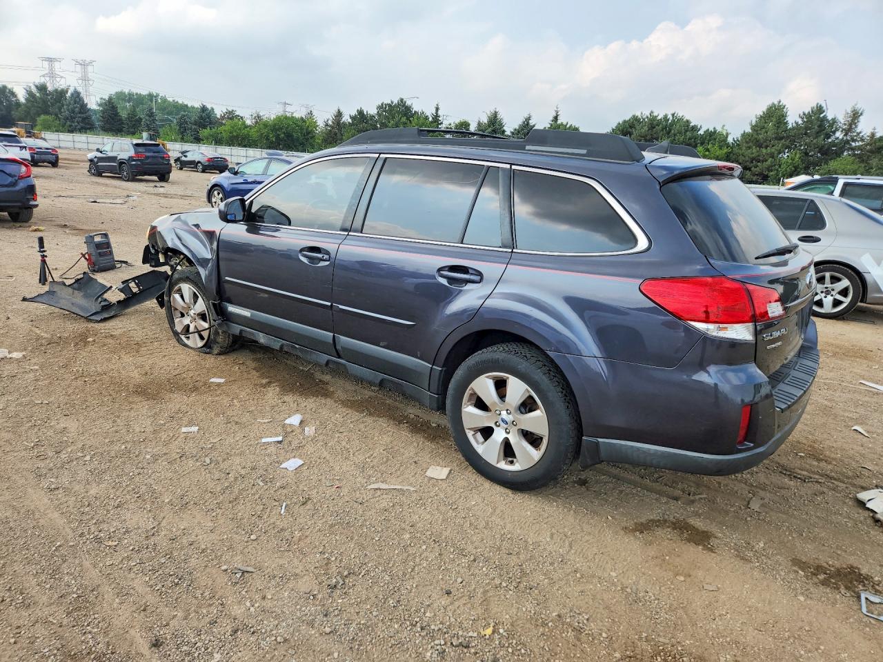 4S4BRDLC0B2435485 · 2011 SUBARU OUTBACK · 2/12